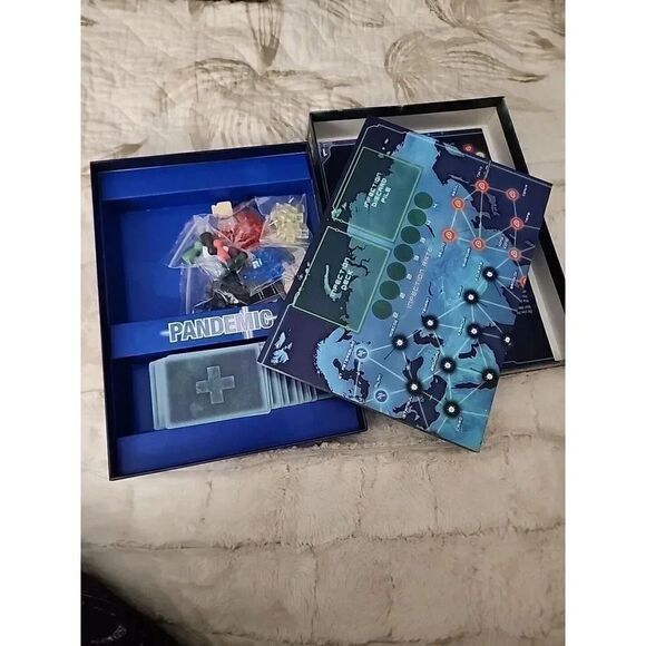 Pandemic Boardgame 2012 - Z- Man Games - Excellent Condition - Complete - Picture 3 of 3